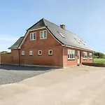 Iina - 13km From The Sea By Interhome *