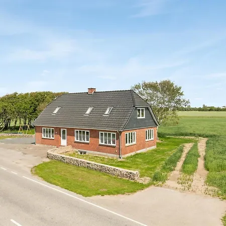 Iina - 13km From The Sea By Interhome Feriehus