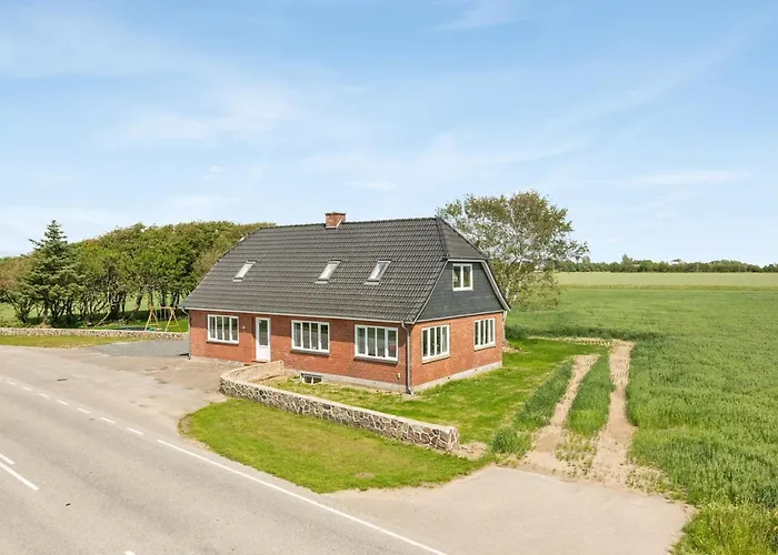 Iina - 13km From The Sea By Interhome Vakantiehuis