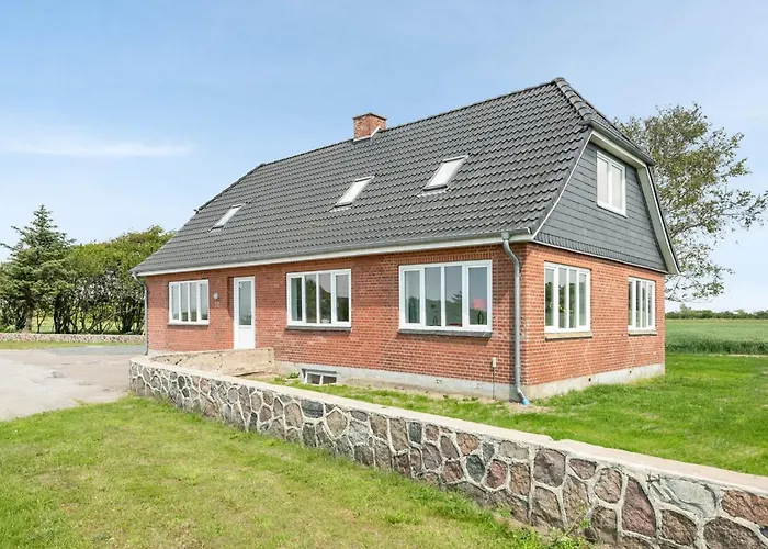 Vakantiehuis Iina - 13km From The Sea By Interhome *