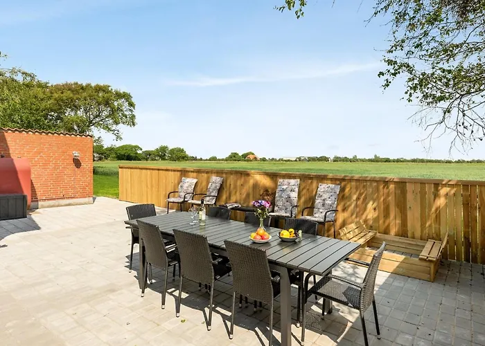 Iina - 13km From The Sea By Interhome Bredebro