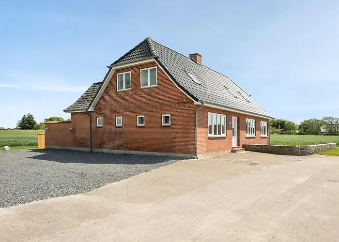 Iina - 13km From The Sea By Interhome *